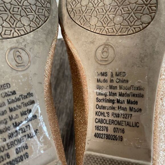 Candies Gold Metallic Flats Size 6M EUC - Picture 6 of 6